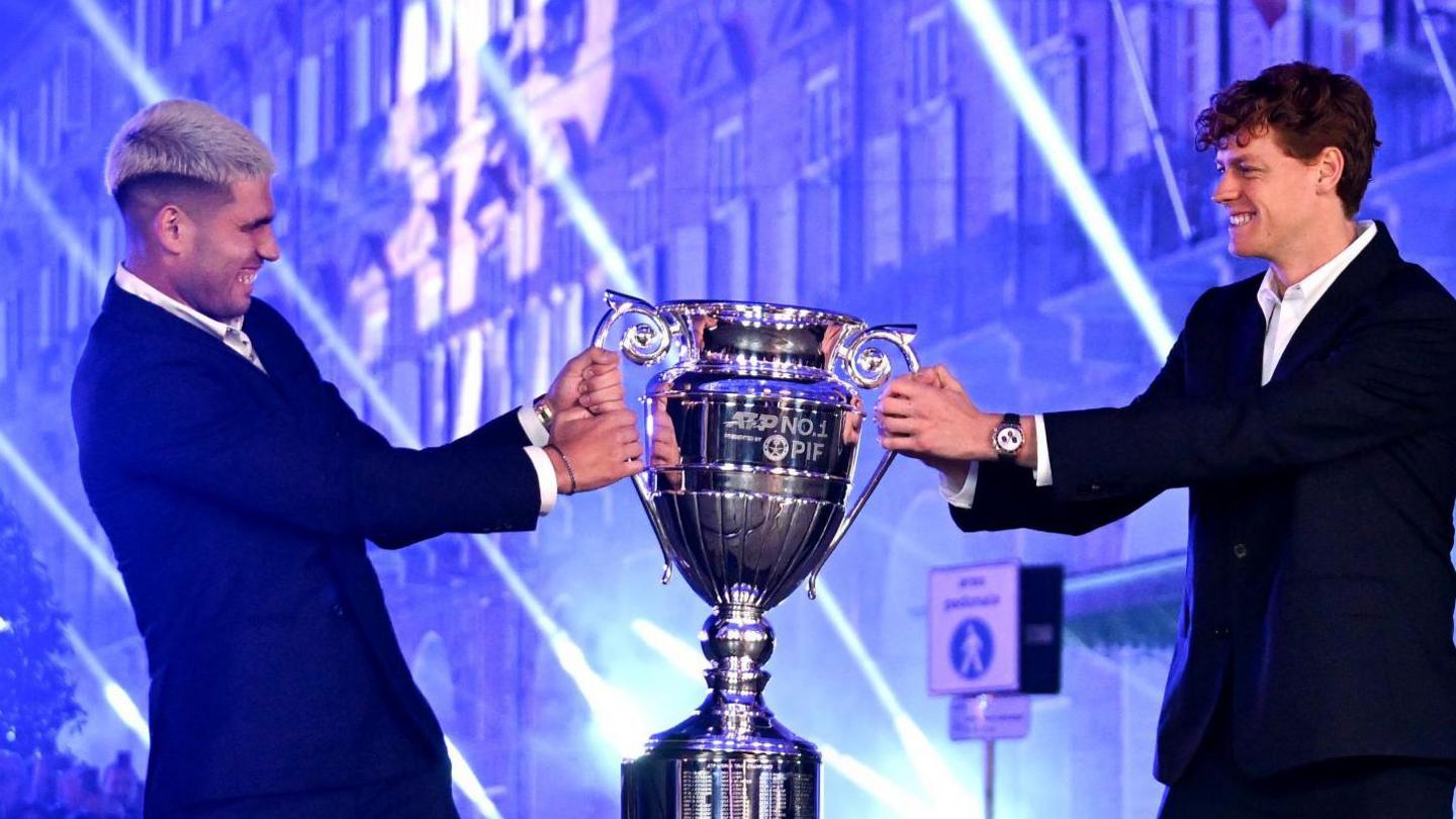 نبرد نهایی آلكاراز و سینر برای صدرنشینی تنیس جهان در سال 2025